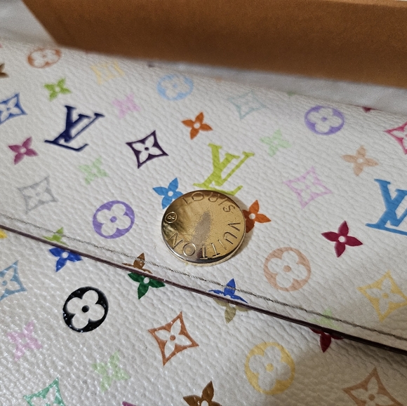 FOR @lolabunny254 ONLY 🌈 LV Murakami Wallet 🌈 - Picture 3 of 14
